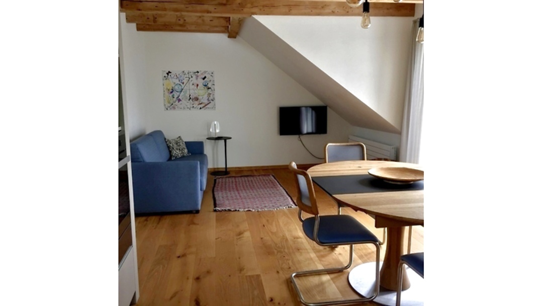 2 Zimmer-Dachwohnung in Bern - Gümligen, möbliert, auf Zeit