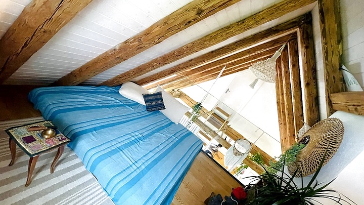 2 room attic apartment (penthouse) in Hütten (ZH), furnished, temporary