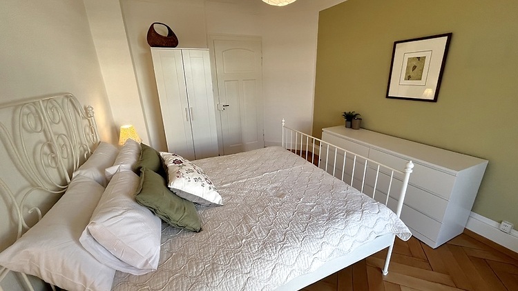 Picture 7