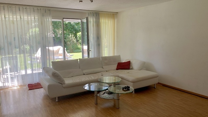 2½ Zimmer-Wohnung in Altendorf (SZ), möbliert, auf Zeit