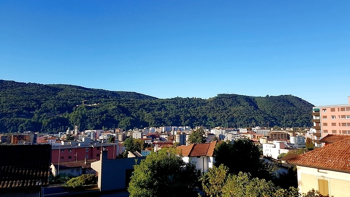 1½ Zimmer-Wohnung in Vacallo (TI), möbliert, auf Zeit