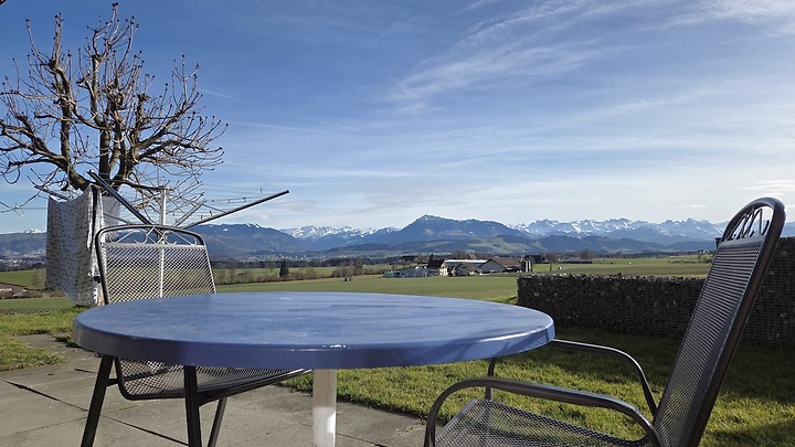 2 Zimmer-Wohnung in Alikon (AG), möbliert, auf Zeit