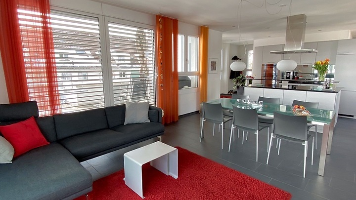 Appartement en attique 3½ pièces à Liebefeld (BE), meublé, durée déterminée