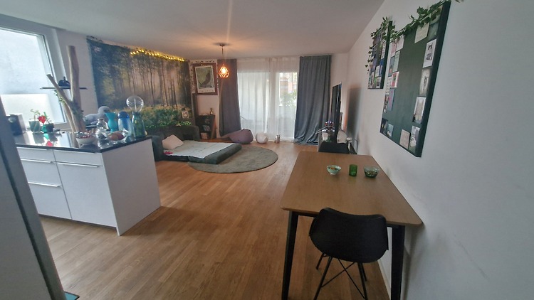 Picture 3